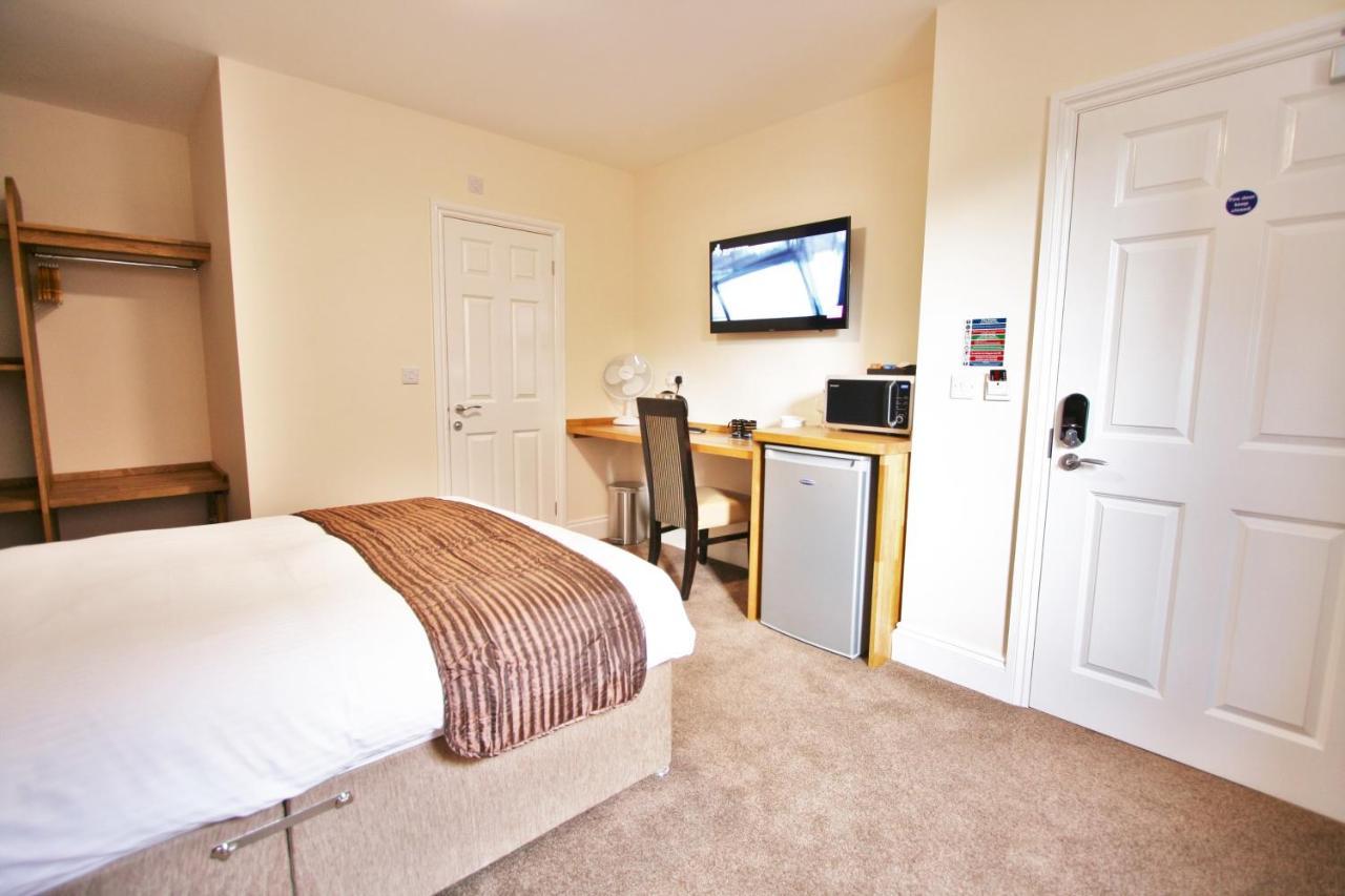 New County Hotel & Serviced Apartments By Roomsbooked Gloucester Extérieur photo