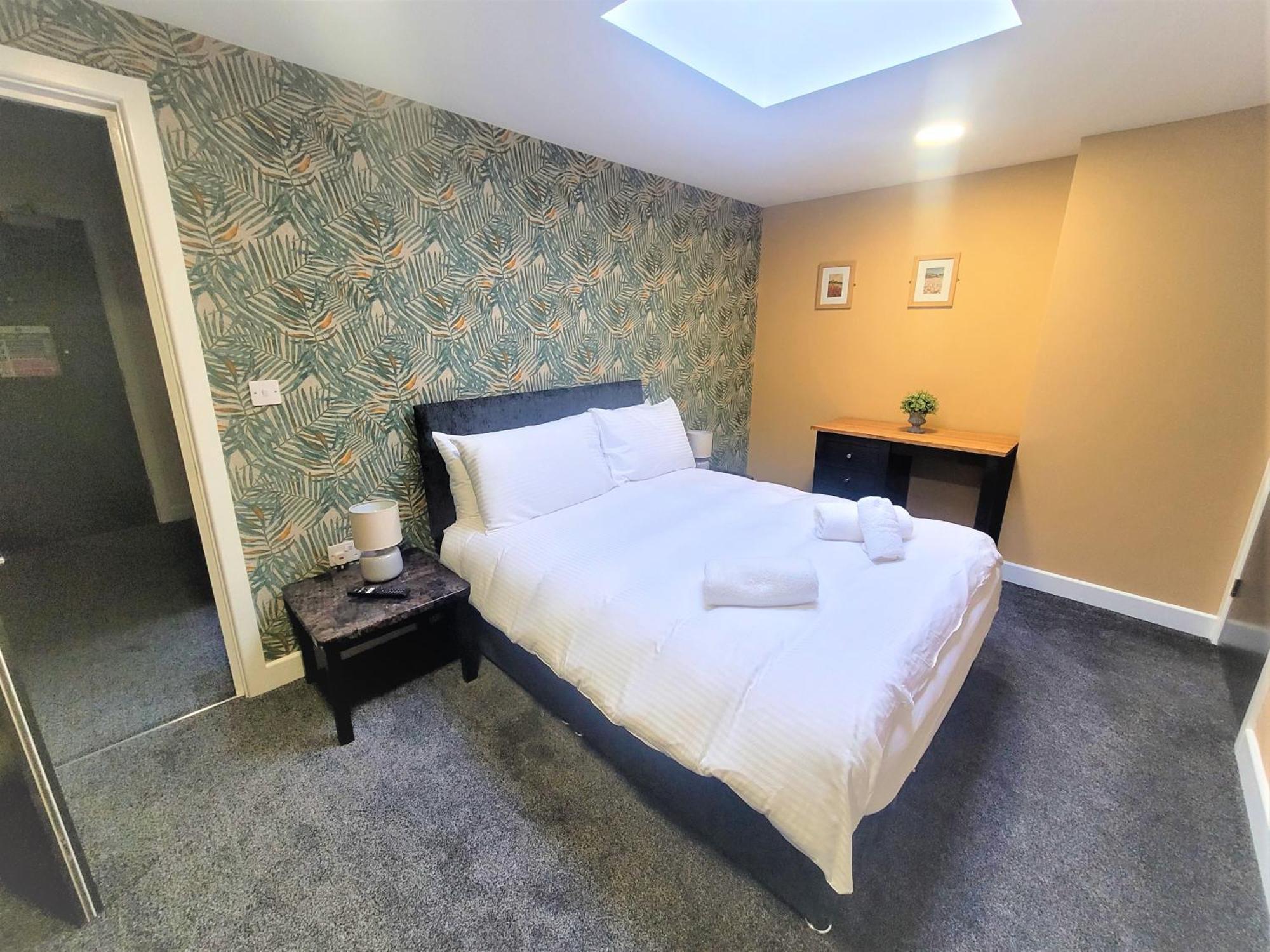 New County Hotel & Serviced Apartments By Roomsbooked Gloucester Extérieur photo