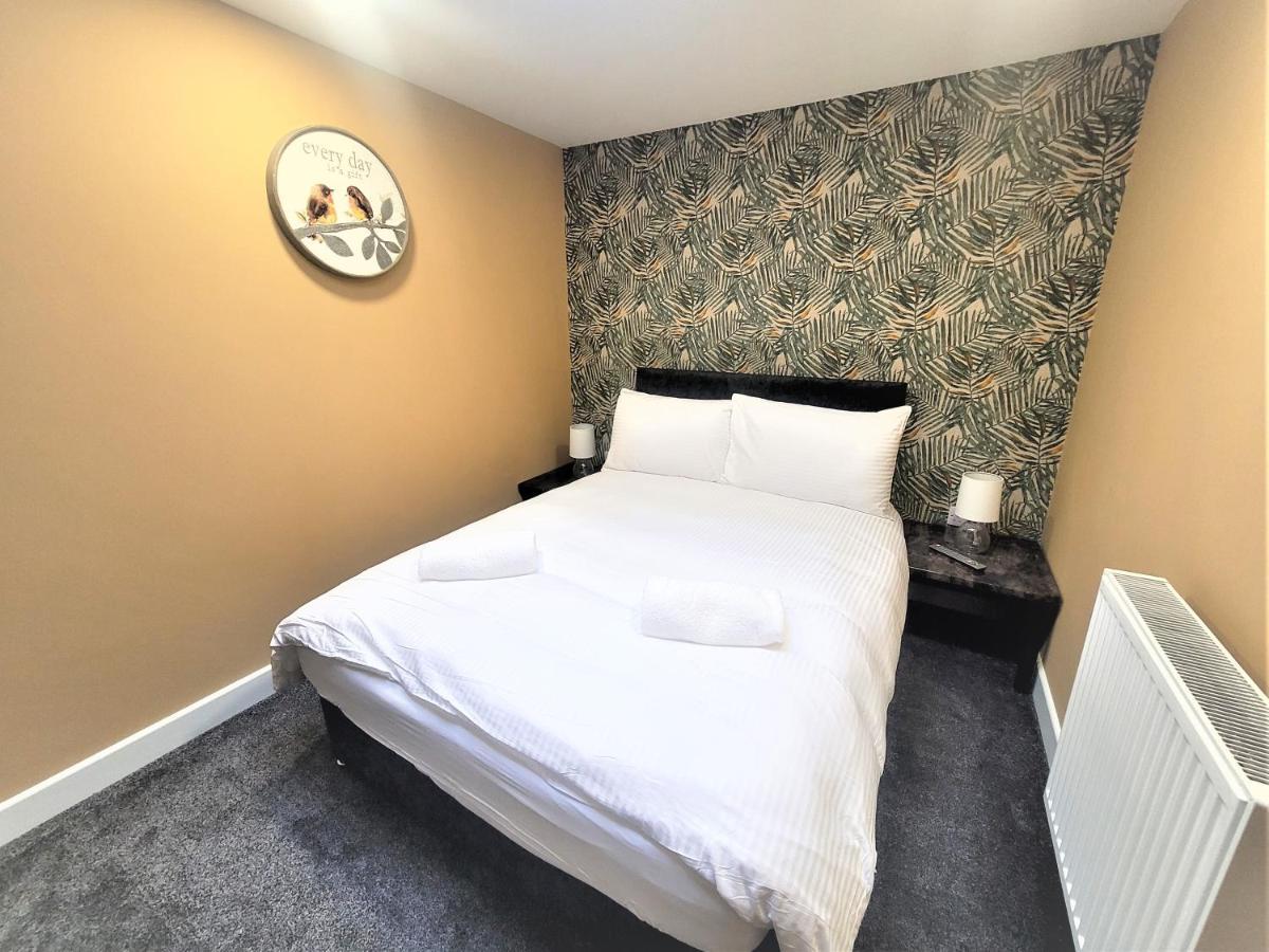 New County Hotel & Serviced Apartments By Roomsbooked Gloucester Extérieur photo