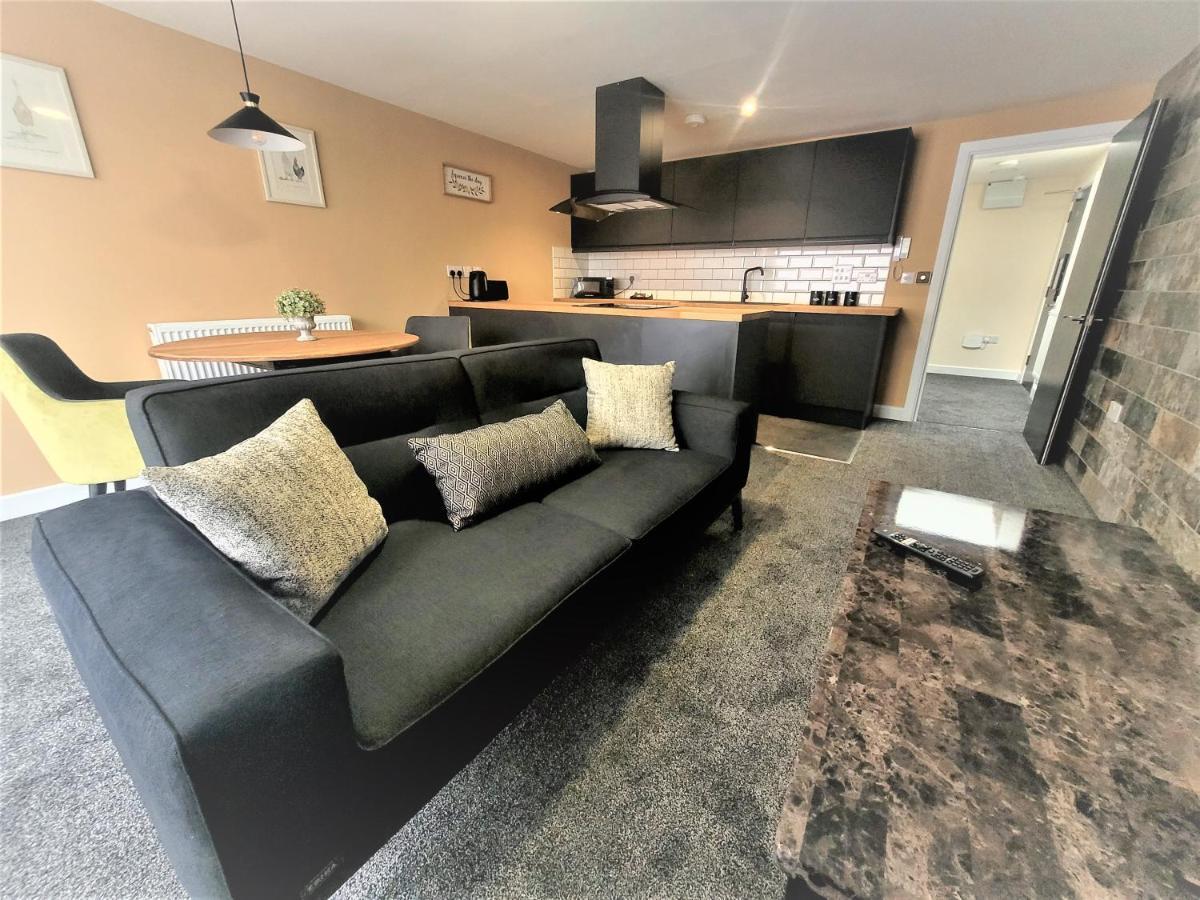 New County Hotel & Serviced Apartments By Roomsbooked Gloucester Extérieur photo