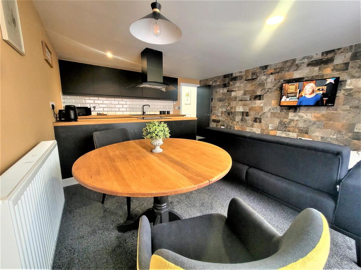 New County Hotel & Serviced Apartments By Roomsbooked Gloucester Extérieur photo